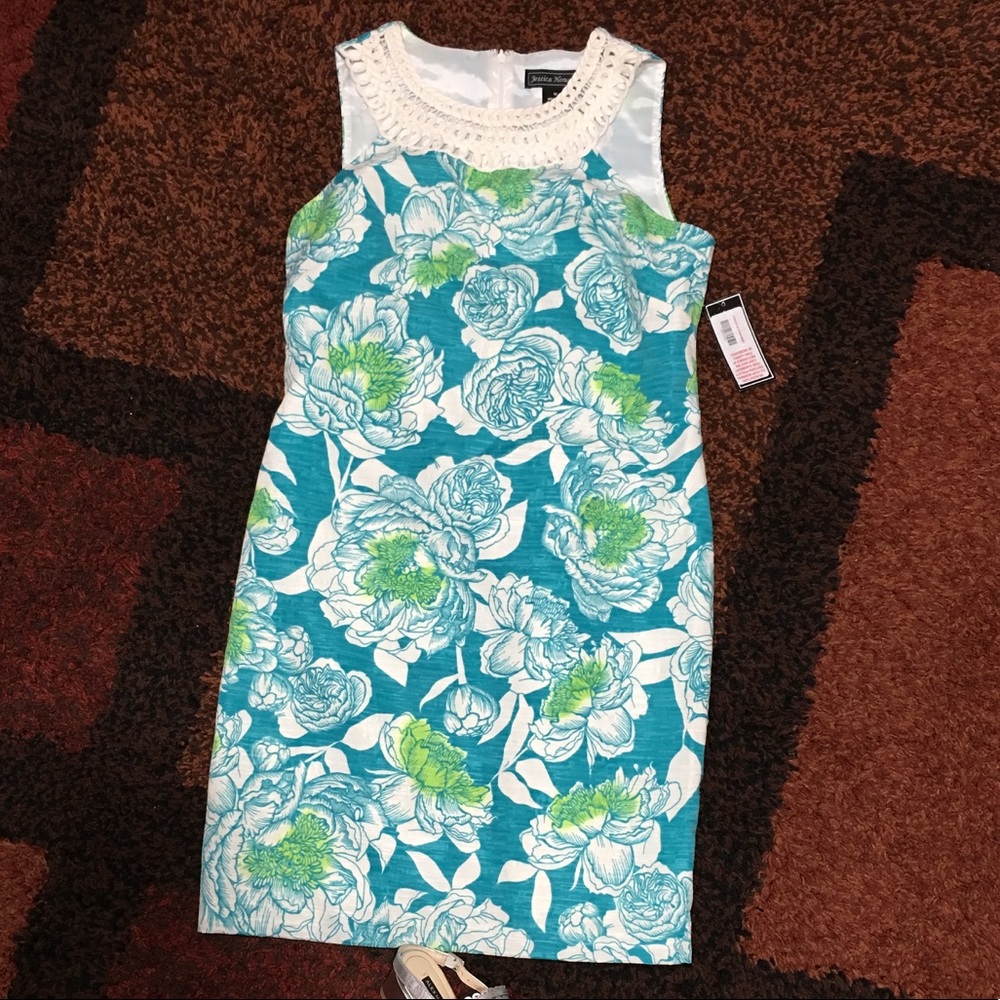 Very cute summer time Jessica Howard dress